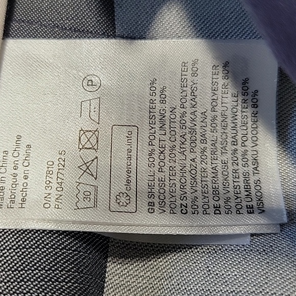 H&M Size 12 Navy Blue and Ivory Striped Sailor Style Shorts, Gently Used Cond. - Picture 8 of 9